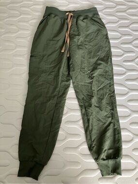 Figs Moss Zamora Jogger XSP